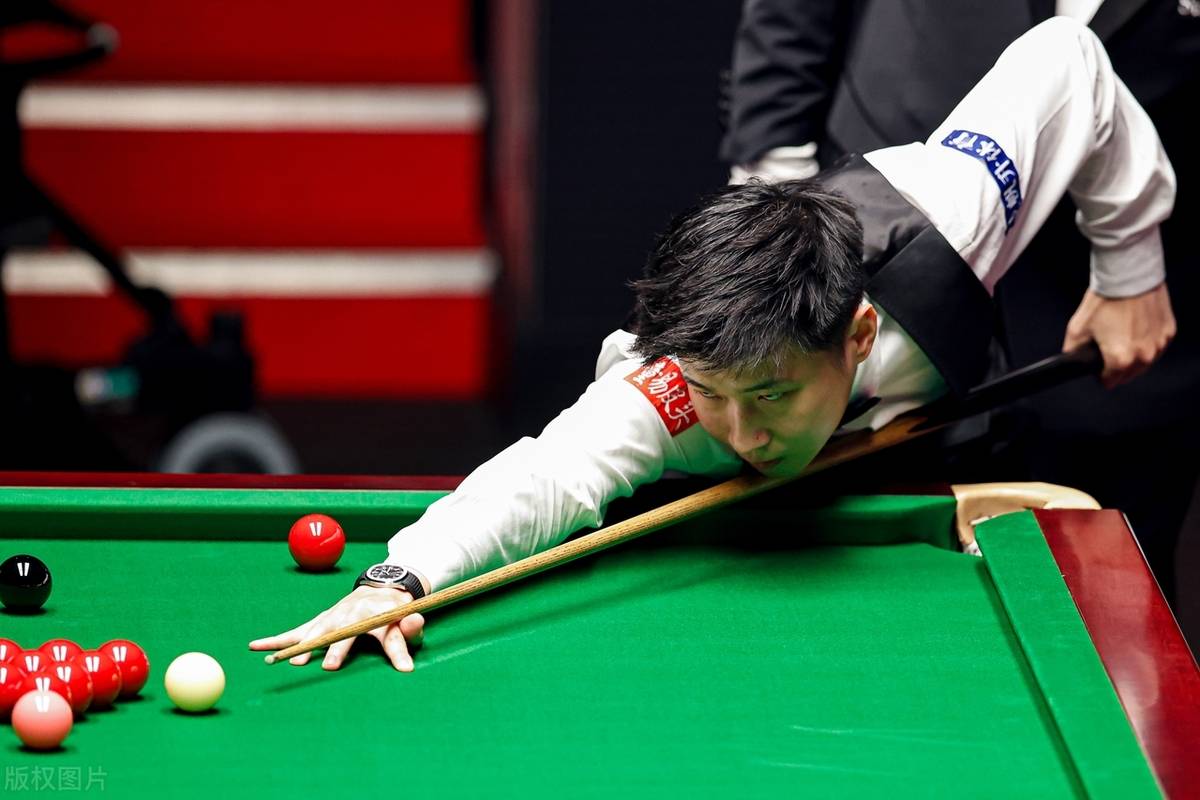 创造历史！速滑世锦赛中国队男团夺金.